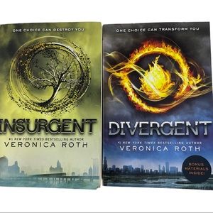 Divergent Trilogy 1 & 2 Softcover Veronica Roth